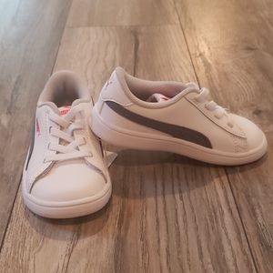 Toddler Pumas size 8